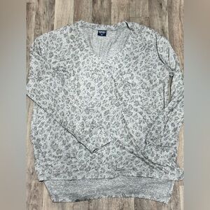 Spirit Jersey Leopard Womens M Oversized Print Soft Top Size XS New